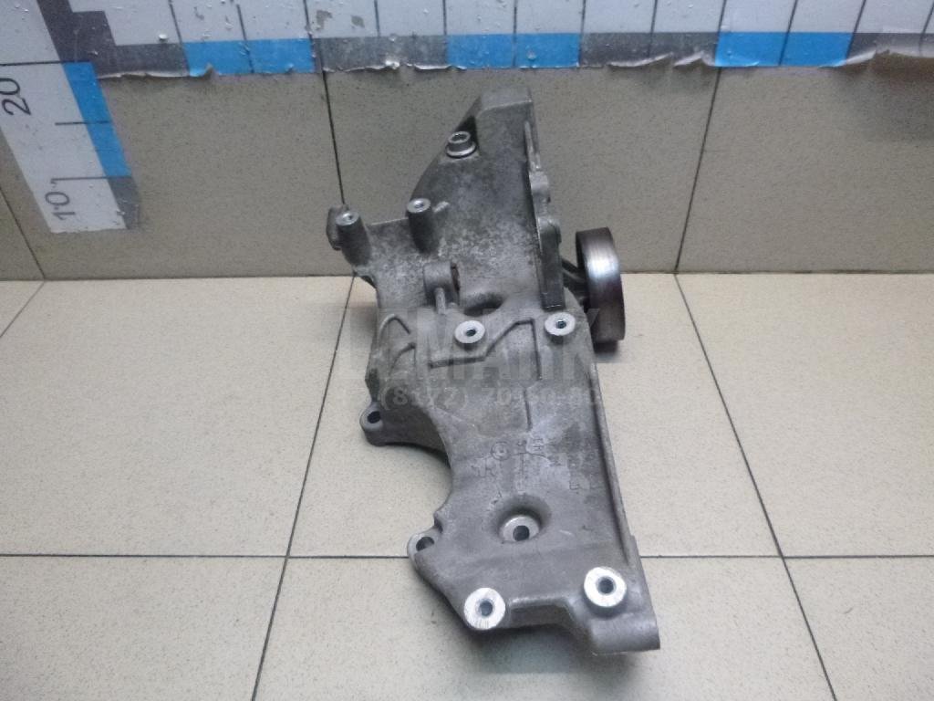 Кронштейн генератора