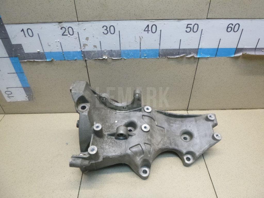 Кронштейн генератора