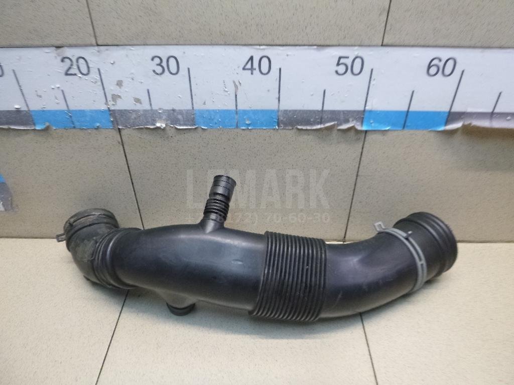 Патрубок воздушного фильтра