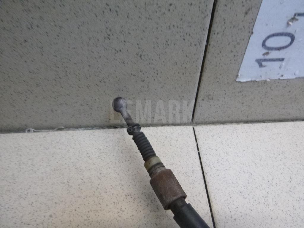 Трос стояночного тормоза правый