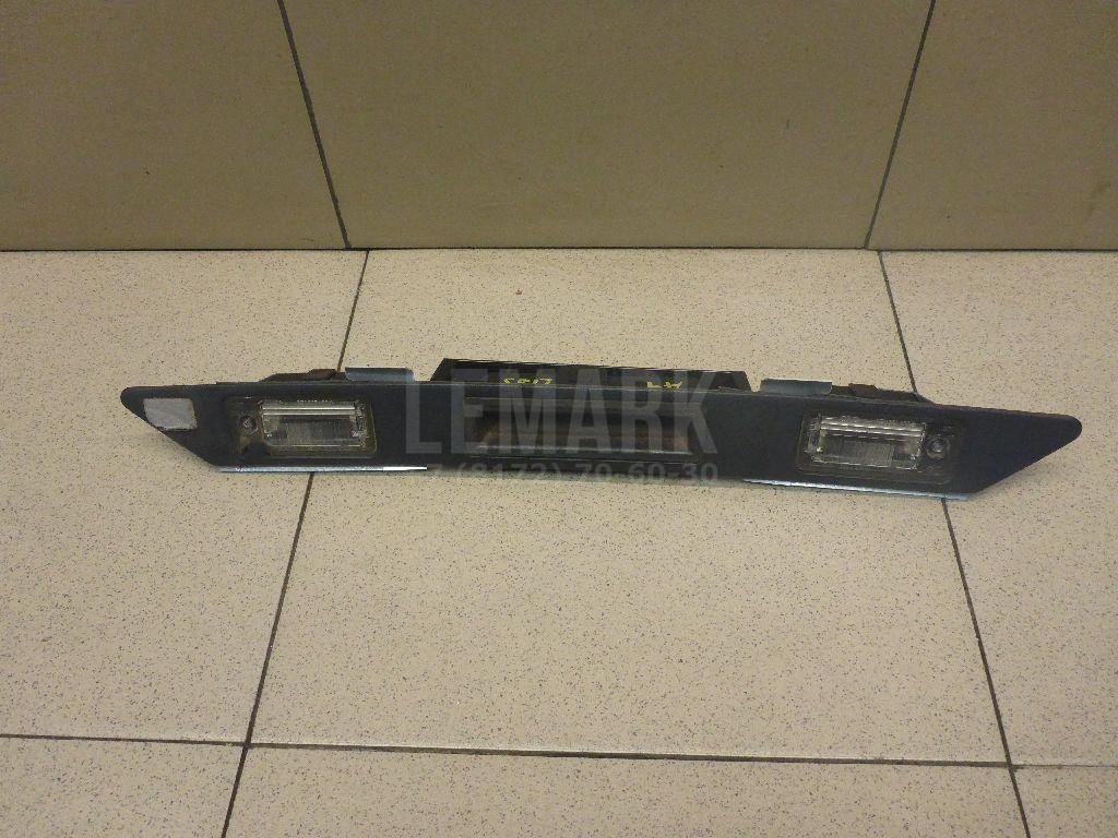 Накладка двери багажника