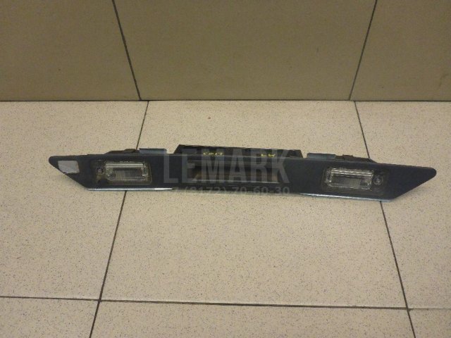 Накладка двери багажника