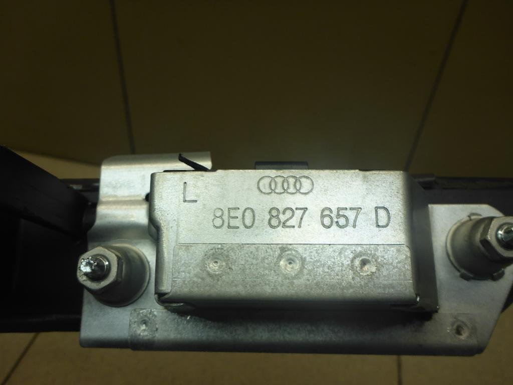 Накладка двери багажника