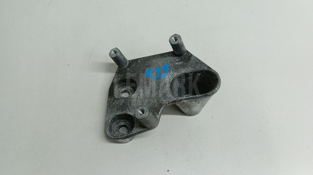 Кронштейн коммутатора