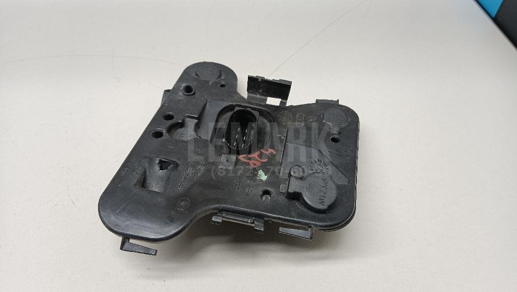 Плата заднего фонаря левого