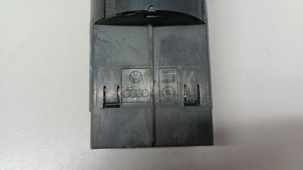 Переключатель света фар