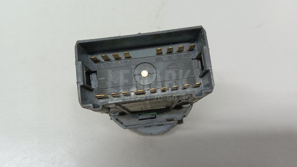 Переключатель света фар