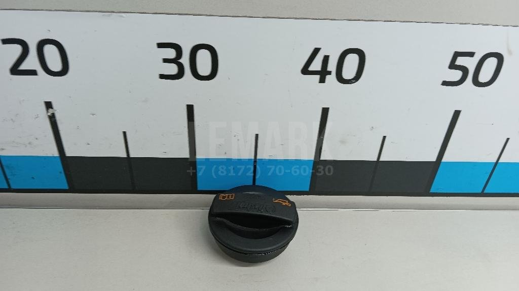 Крышка маслозаливной горловины