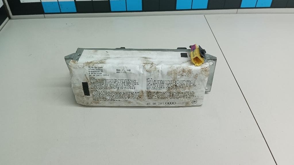 Подушка безопасности пассажирская (в торпедо)