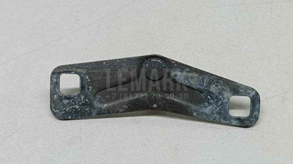 Ответная часть замка багажника