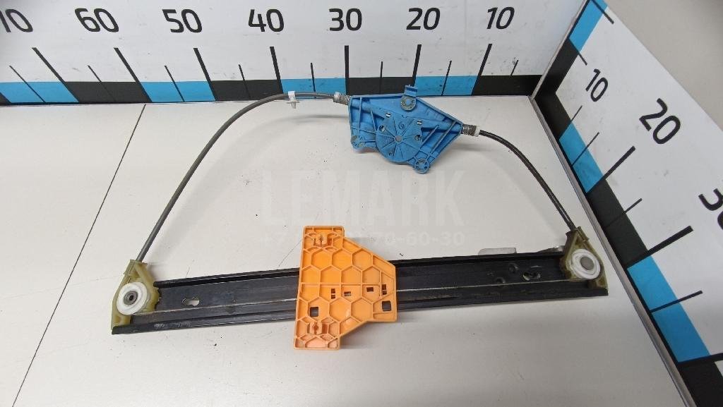 Стеклоподъемник электр. задний правый