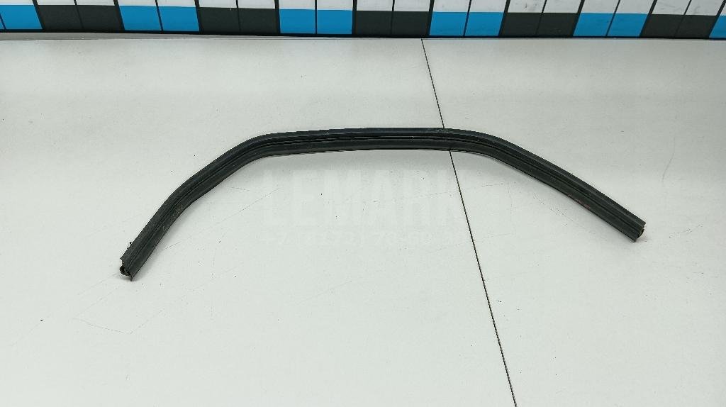 Молдинг капота для  Audi A3 [8PA] Sportback 2004-2013