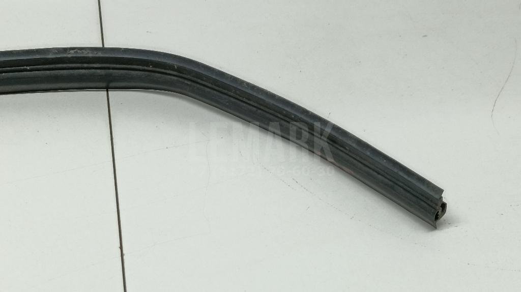 Молдинг капота для  Audi A3 [8PA] Sportback 2004-2013