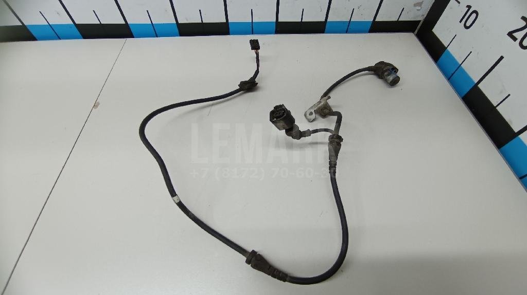 Датчик ABS передний