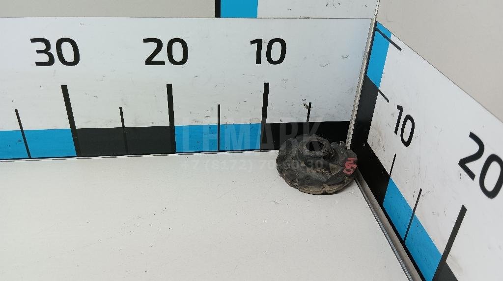 Опора задней пружины нижняя