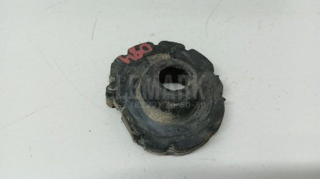 Опора задней пружины нижняя