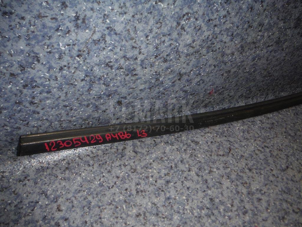 Накладка двери задней левой