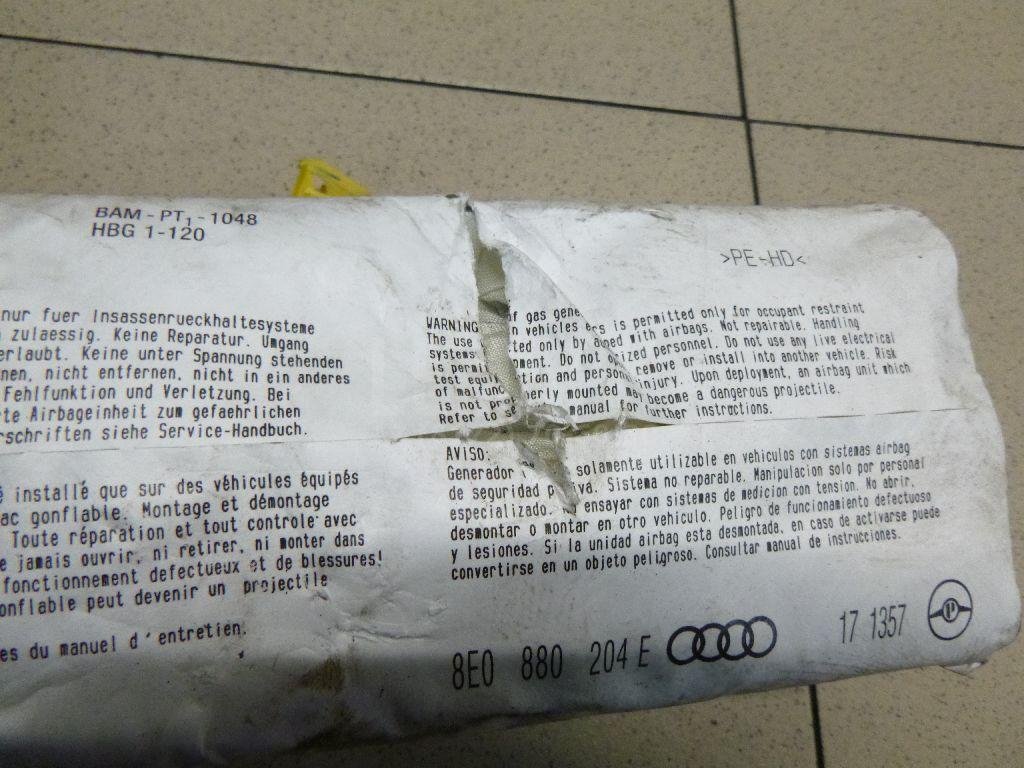 Подушка безопасности пассажирская (в торпедо)