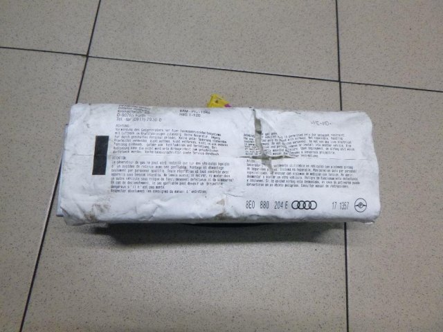 Подушка безопасности пассажирская (в торпедо)