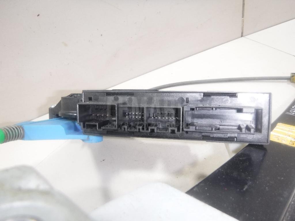 Стеклоподъемник электр. задний правый