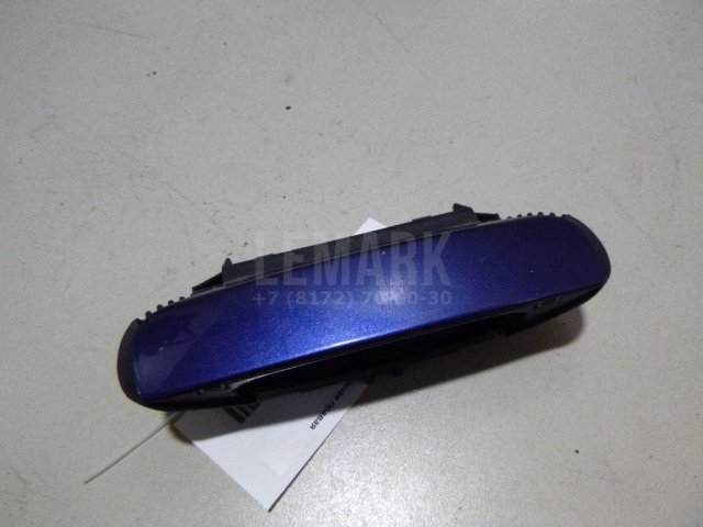 Ручка двери передней наружная правая