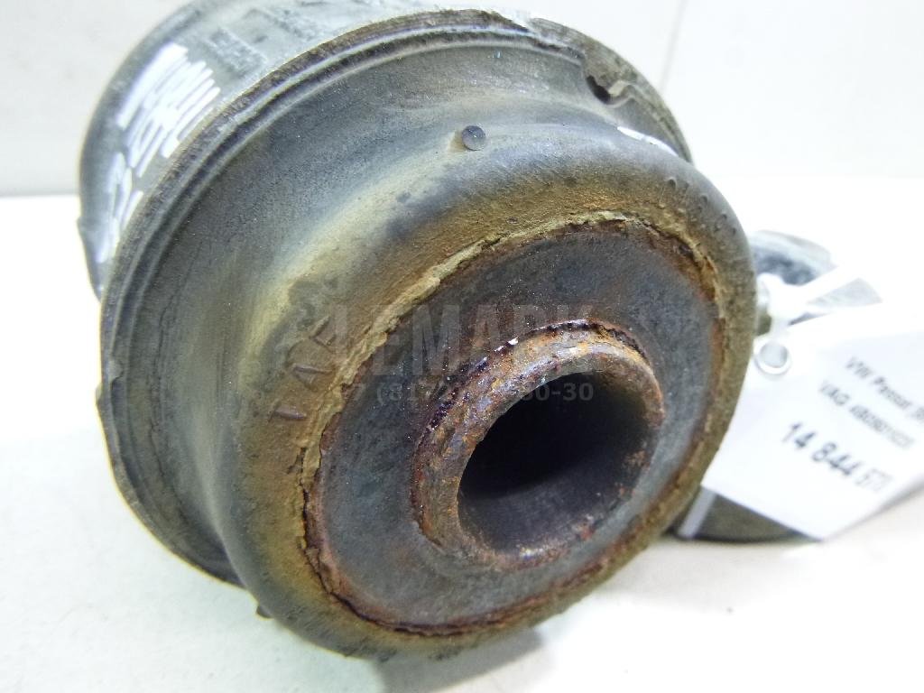 Сайлентблок задней балки правый