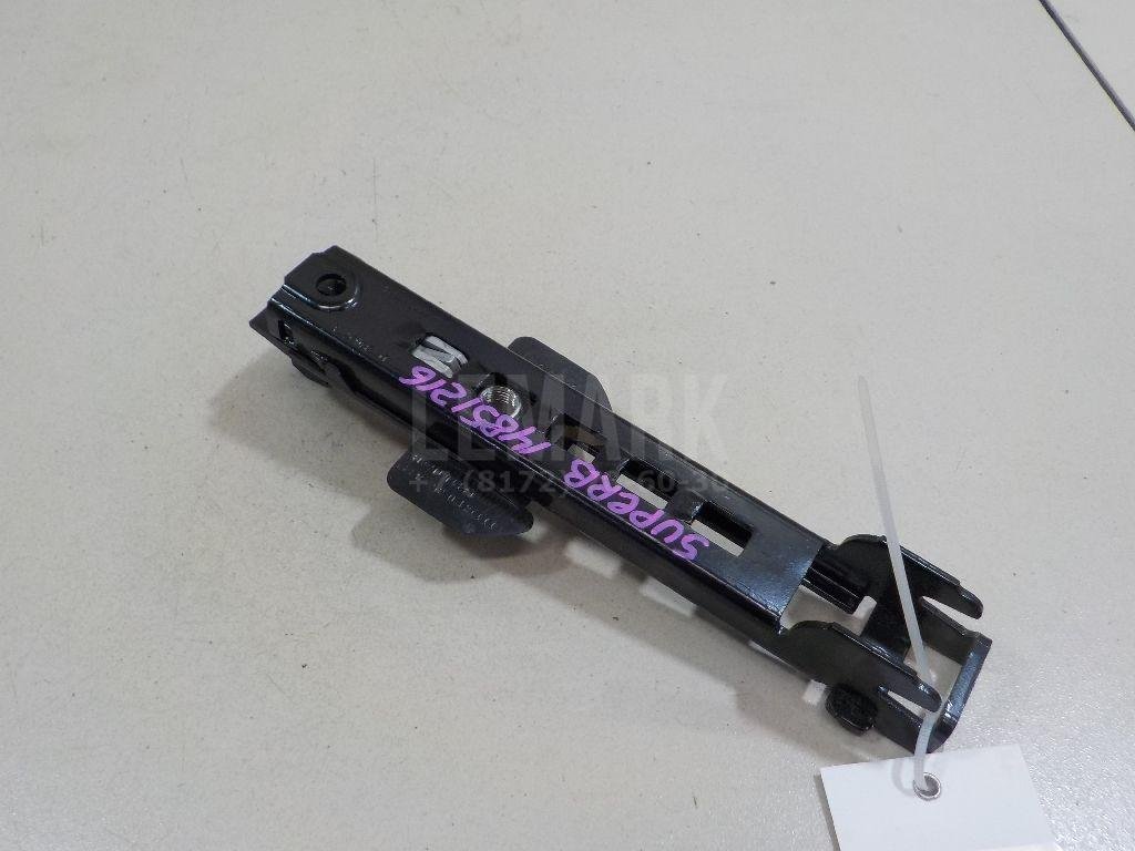 Механизм регулировки ремня безопасности