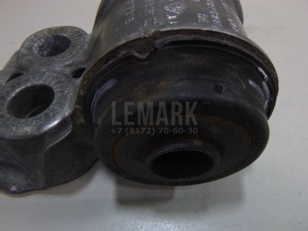 Сайлентблок задней балки левый