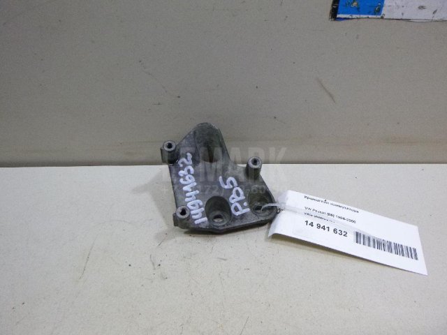 Кронштейн коммутатора