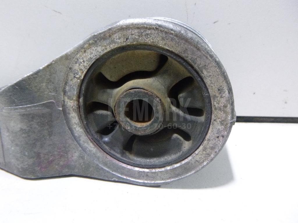 Сайлентблок задней балки правый