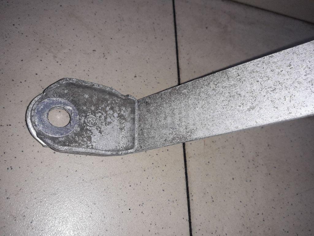 Лента крепления бензобака