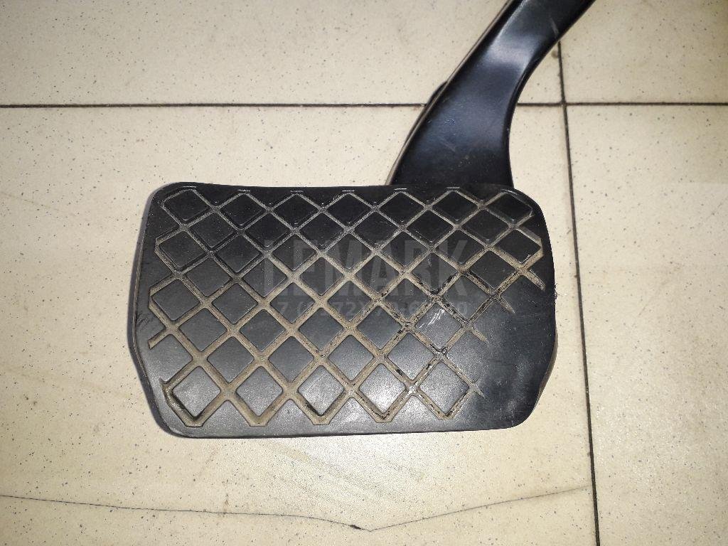 Педаль тормоза