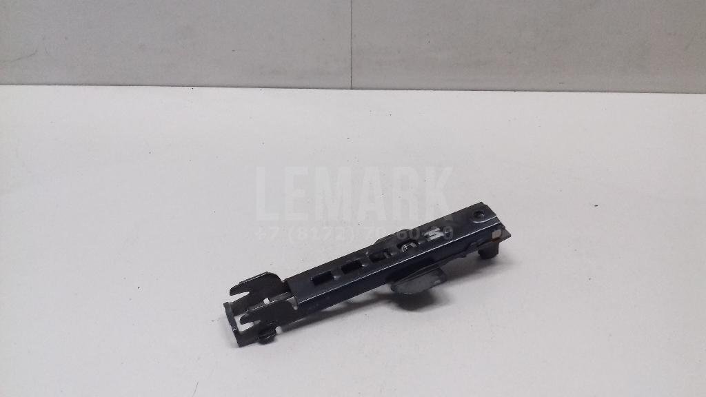 Механизм регулировки ремня безопасности