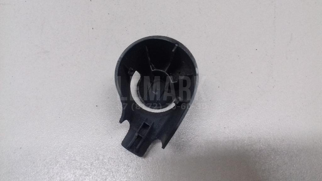 Крышка поводка стеклоочистителя