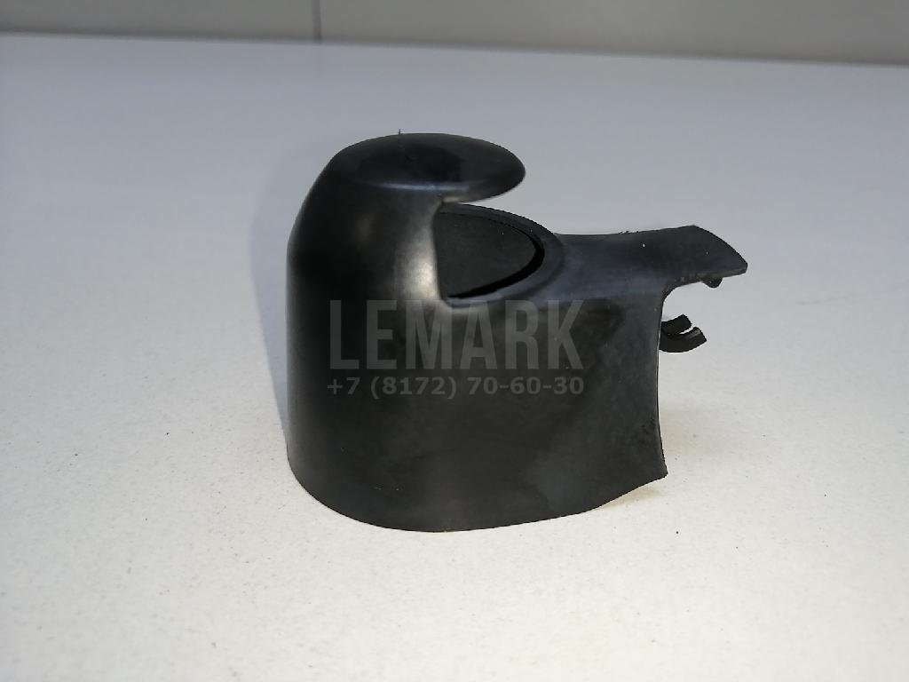 Крышка поводка стеклоочистителя