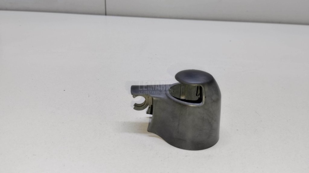 Крышка поводка стеклоочистителя