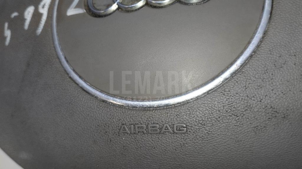 Подушка безопасности в рулевое колесо