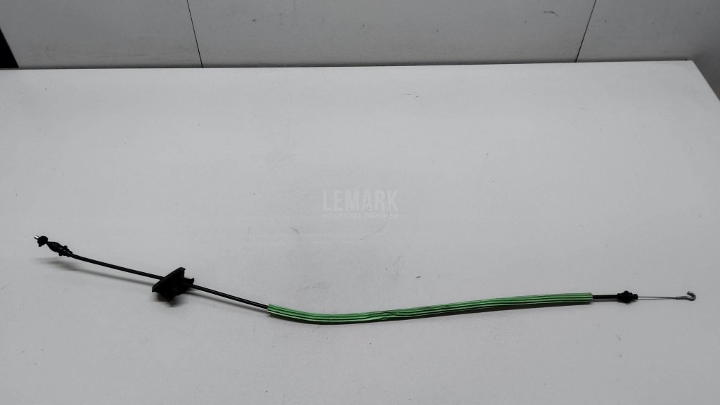 Трос открывания передней двери