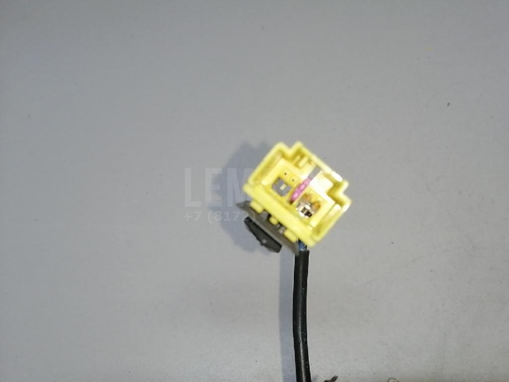 Подушка безопасности пассажирская (в торпедо)