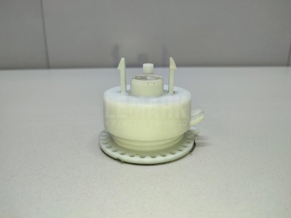 Кронштейн заднего бампера