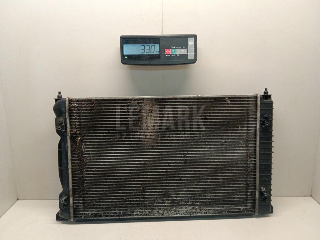 Радиатор основной для  Audi A4 [B7] 2005-2007