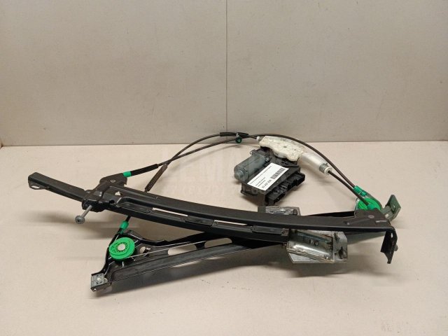 Стеклоподъемник электр. передний правый