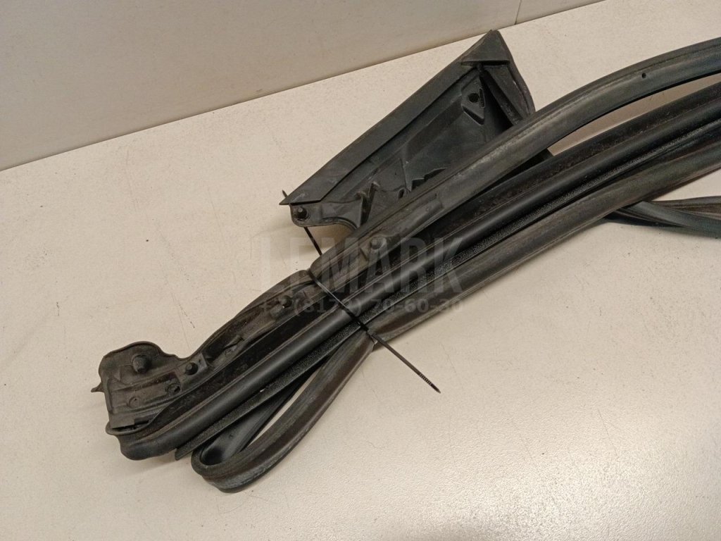 Уплотнитель двери для  Audi A5/S5 (F5) 2017