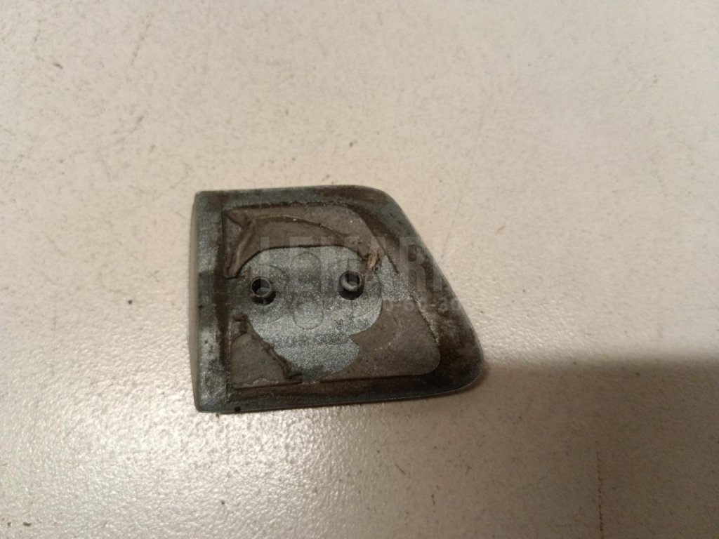 Молдинг переднего правого крыла