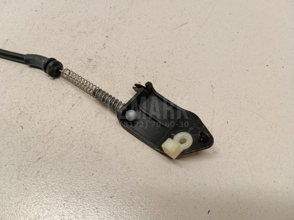 Трос открывания багажника