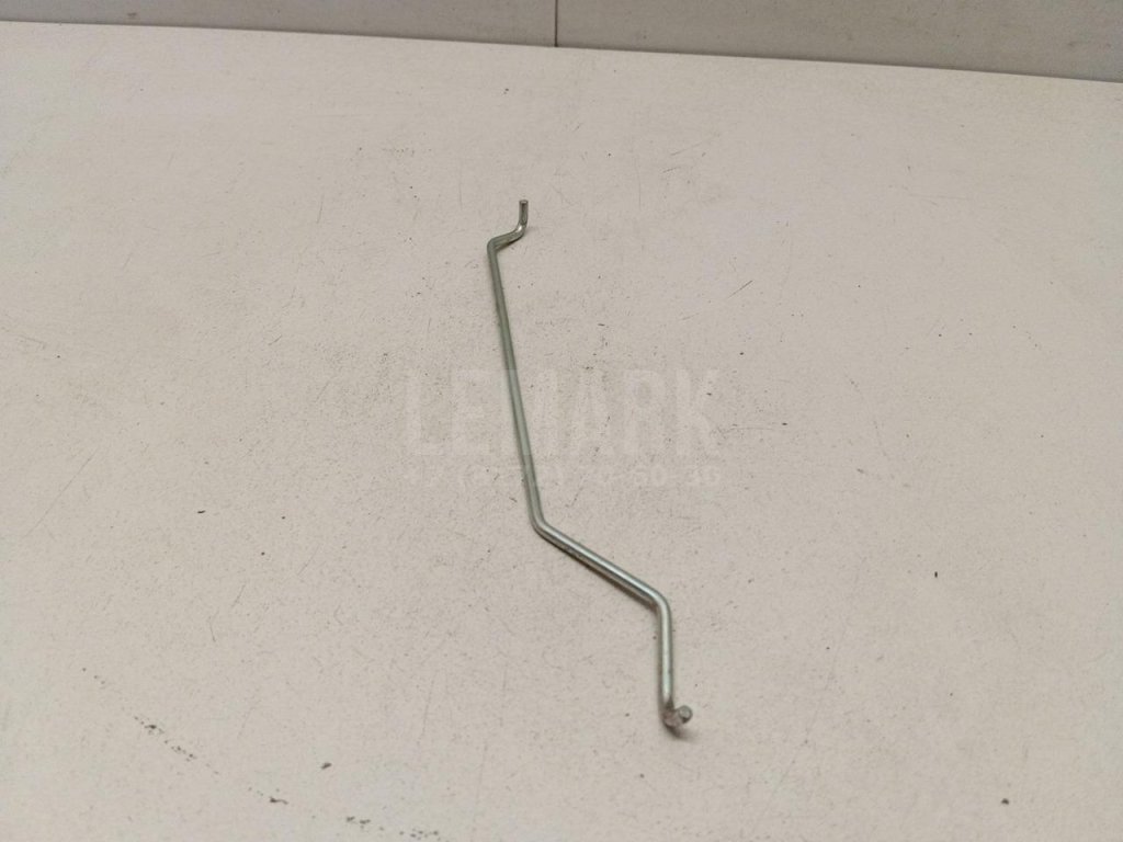 Тяга замка багажника