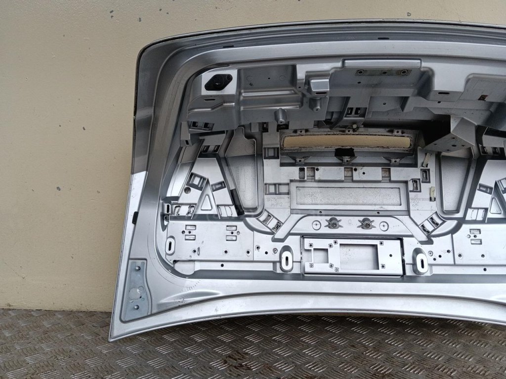 Крышка багажника