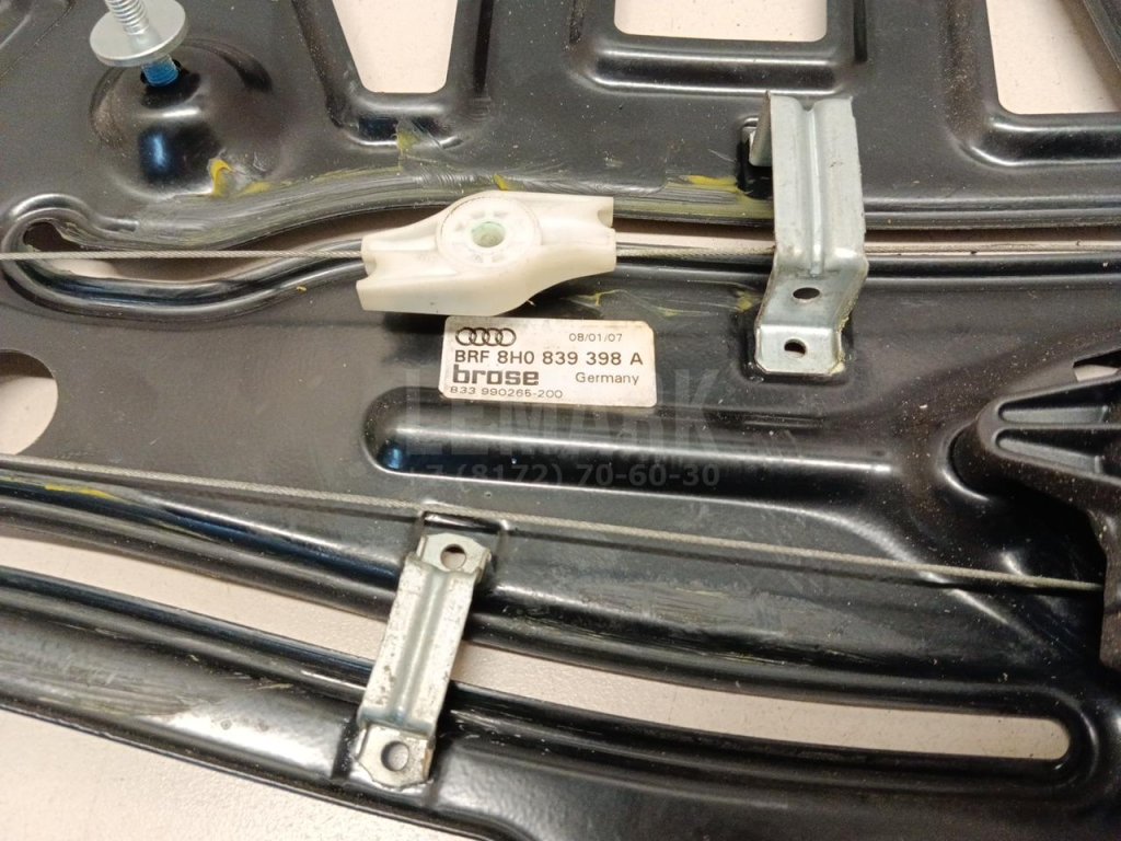 Стеклоподъемник электр. задний правый