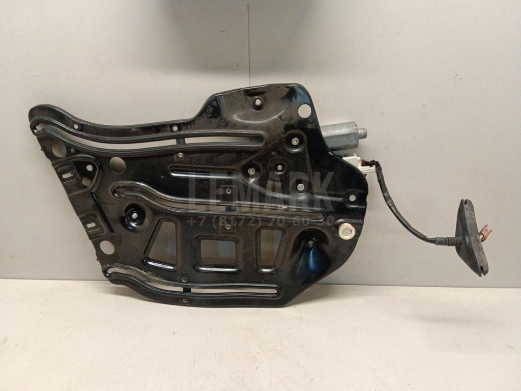 Стеклоподъемник электр. задний правый