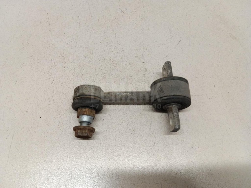 Стойка заднего стабилизатора